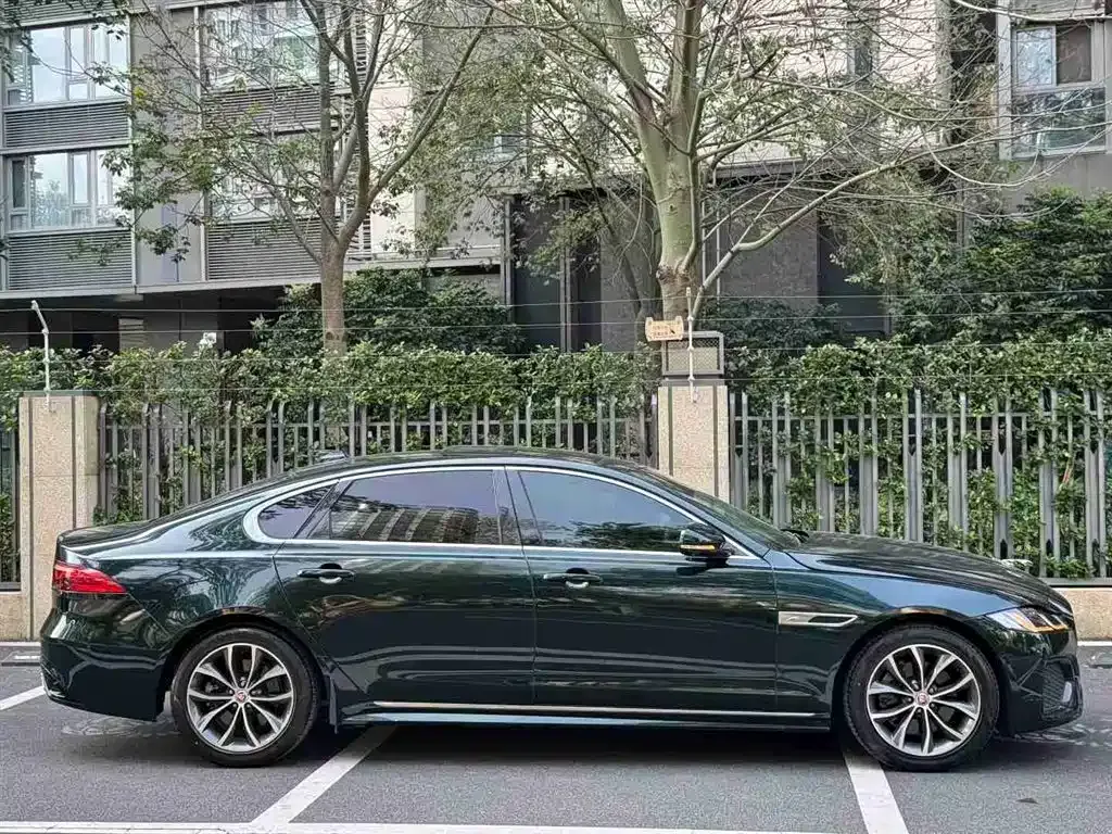 Jaguar XFL 2022 из CN, фото 9