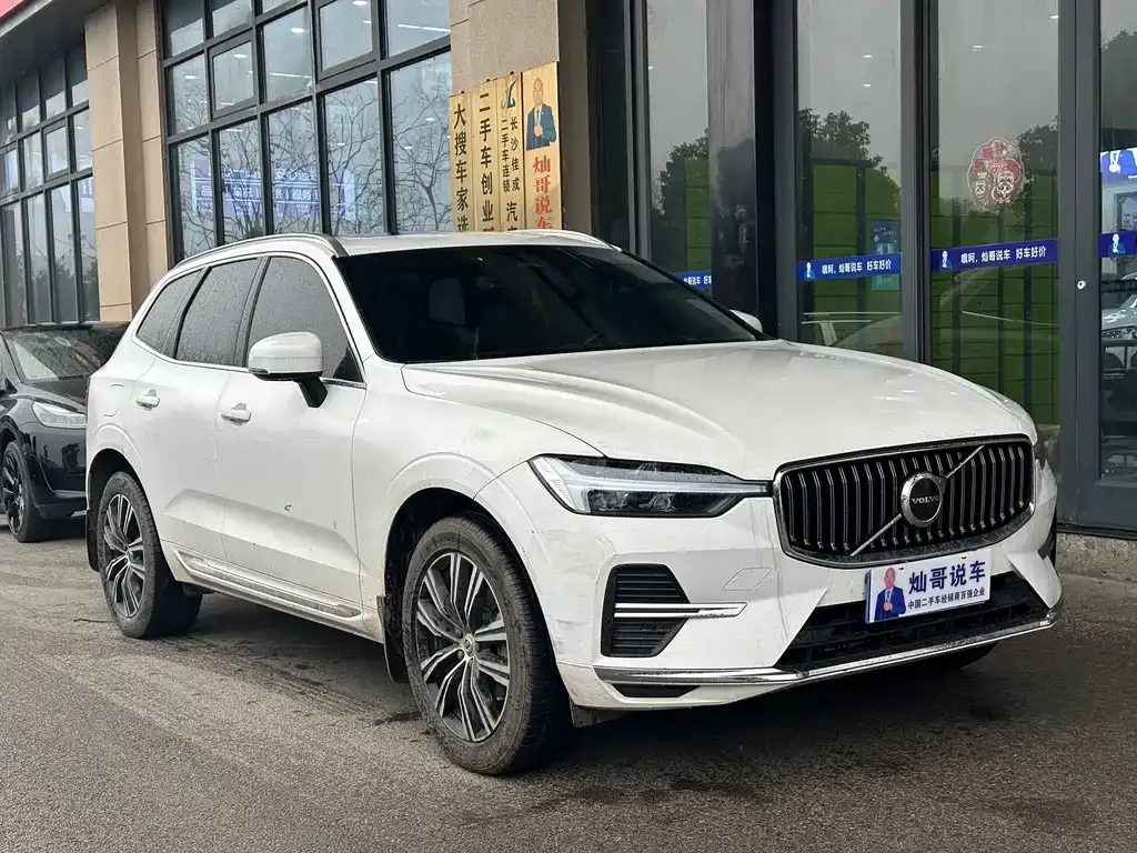 Volvo XC60 — фото 3
