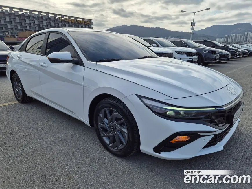 Hyundai AVANTE — фото 10