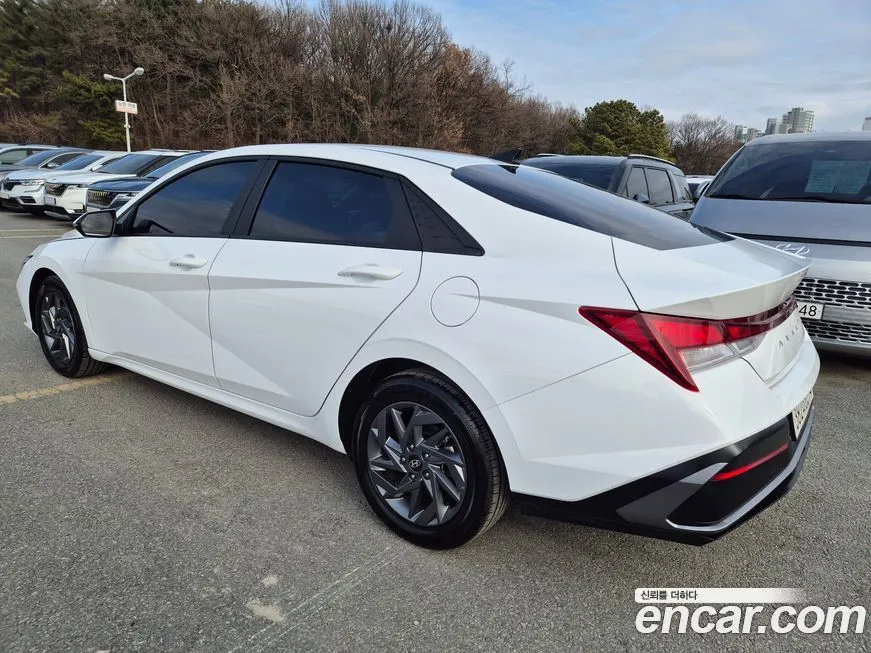Hyundai AVANTE — фото 6