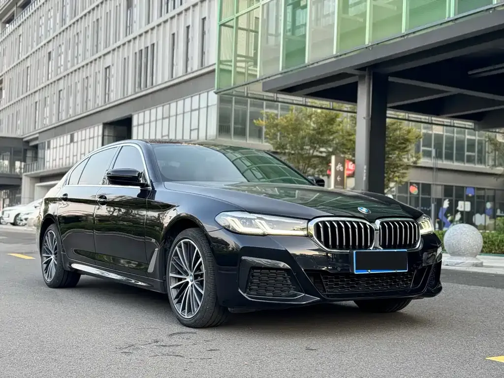 BMW 5 Series — фото 3