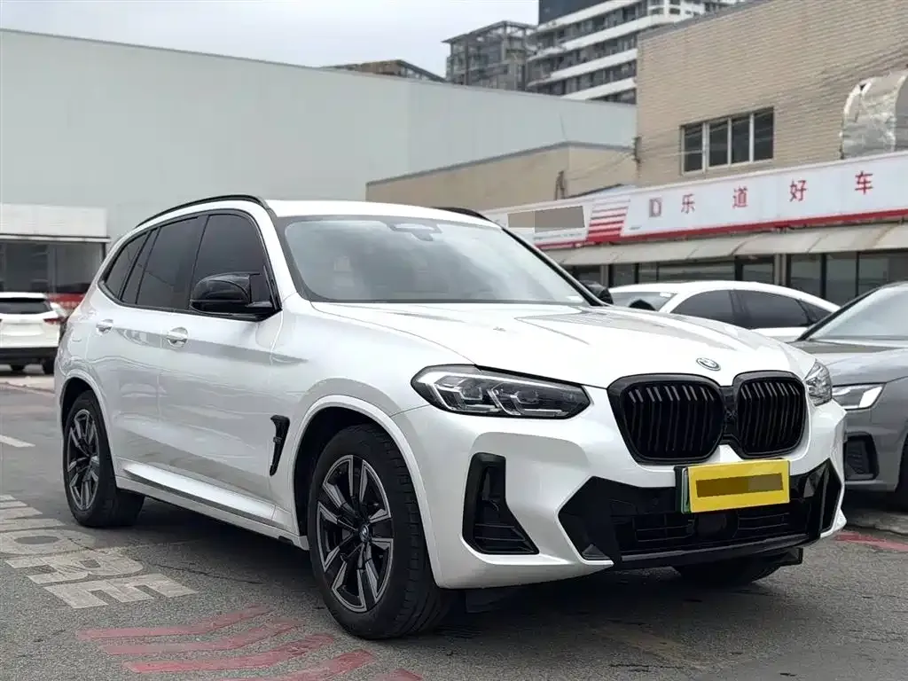 BMW iX3 — фото 9