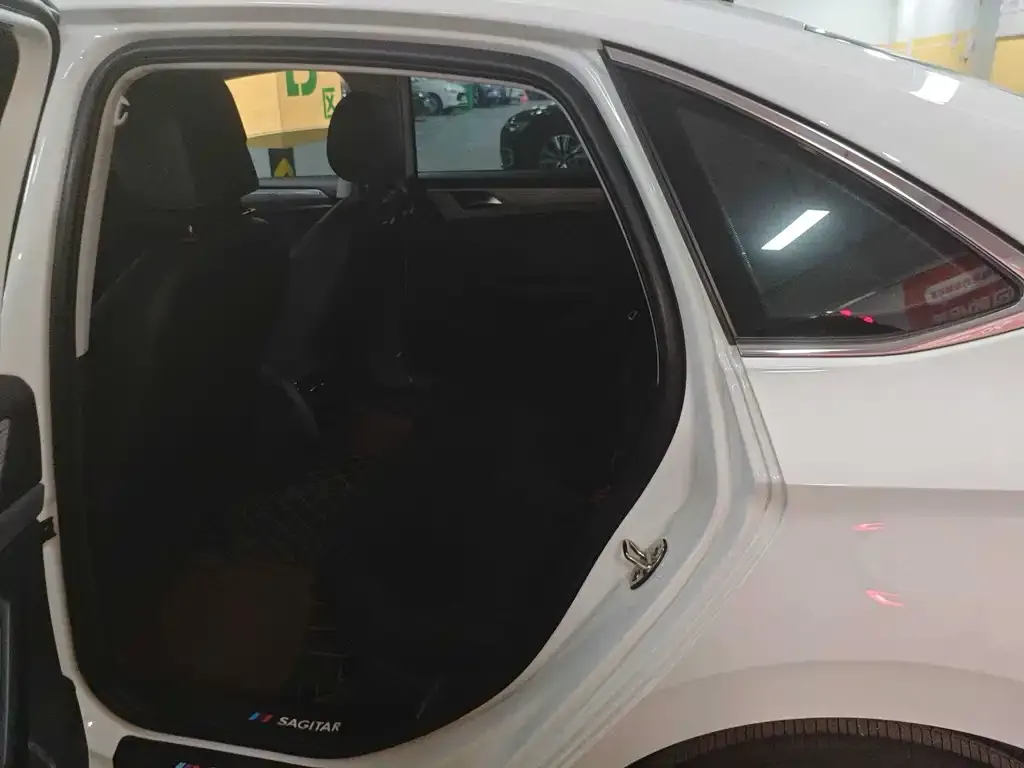 Volkswagen Sagitar 2024 из CN, фото 6