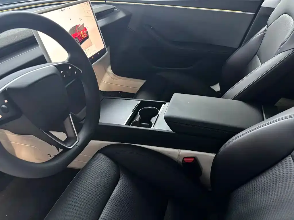 Tesla Model 3 2024 из CN, фото 8