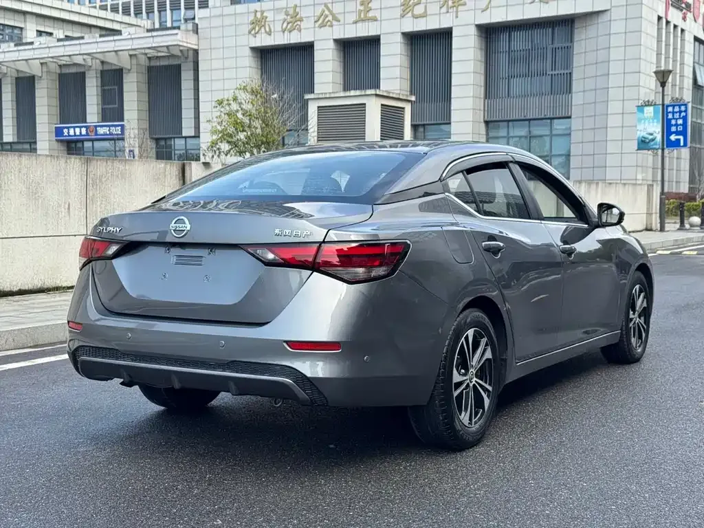 Nissan Sylphy — фото 10