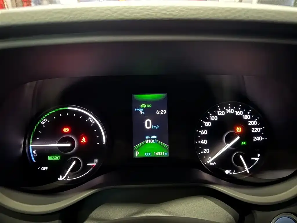 Toyota Sienna 2024 из CN, фото 2