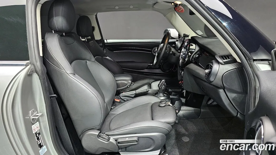 Mini Cooper 2024 из KR, фото 10