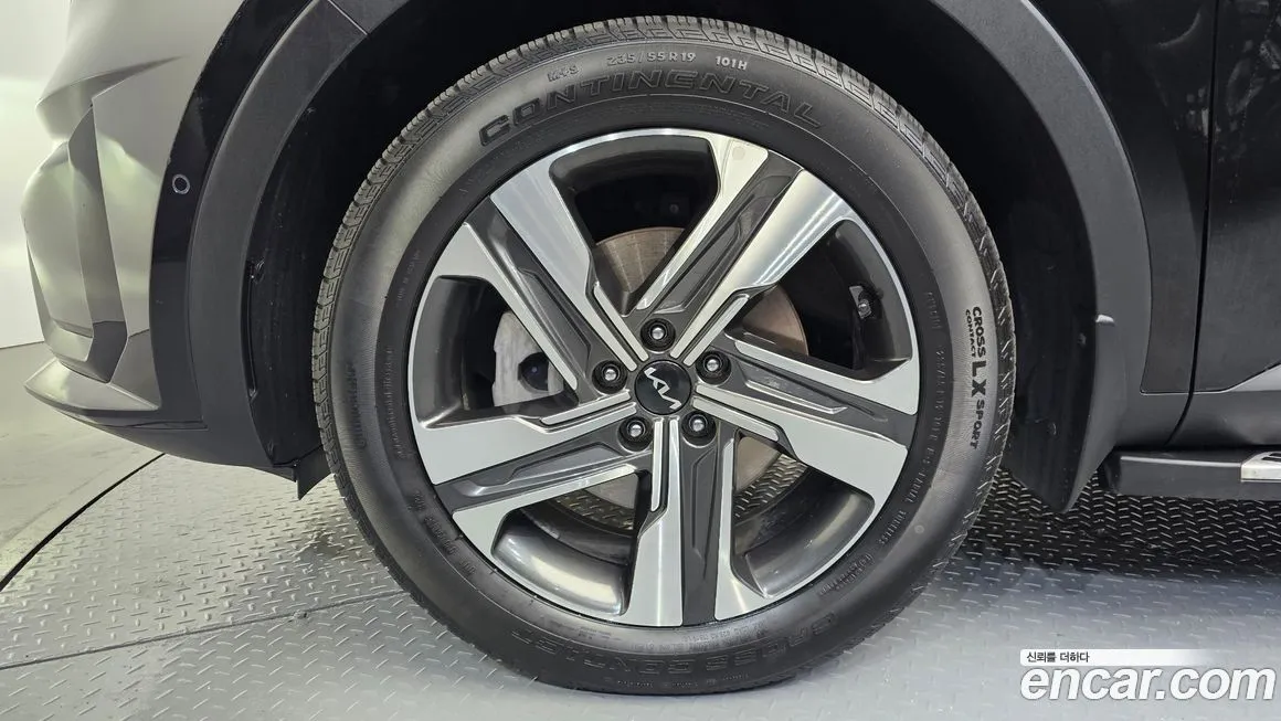 Kia Sorento — фото 5