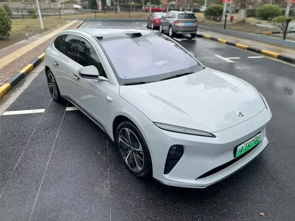 NIO ET5T — фото 1