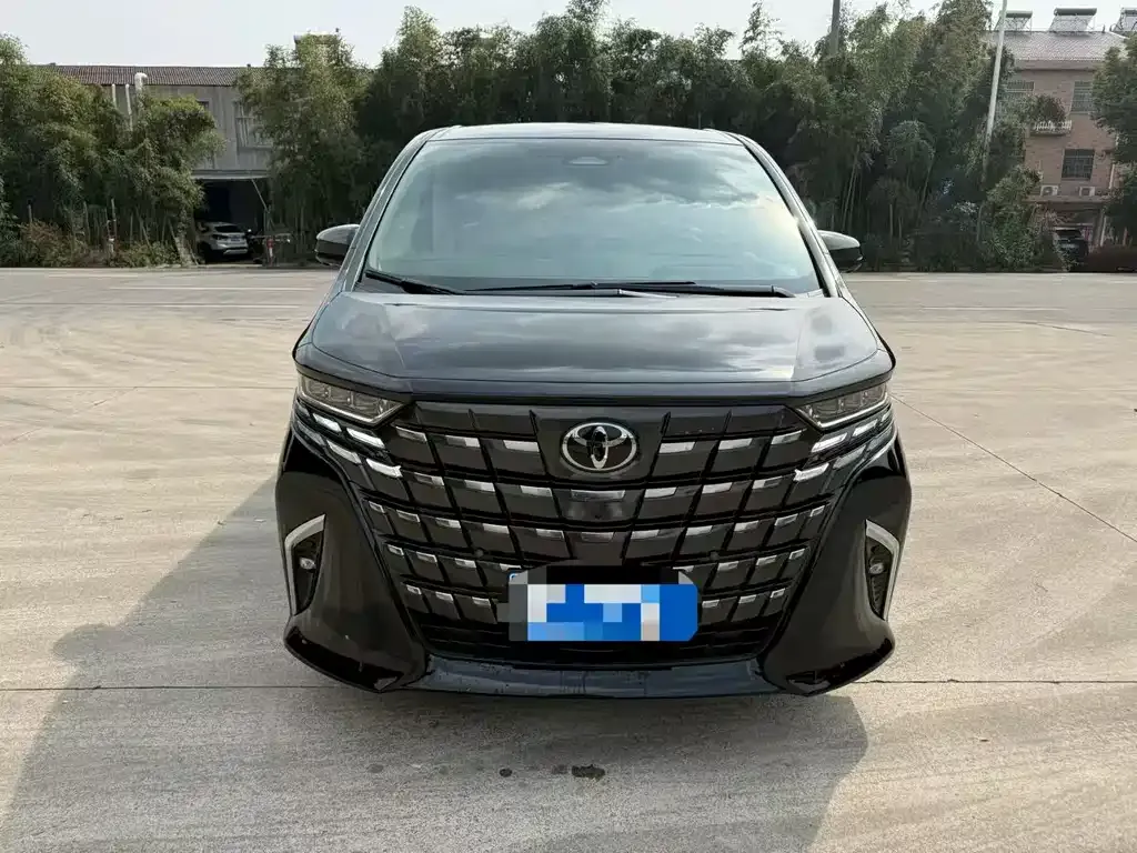Toyota Alphard — фото 5