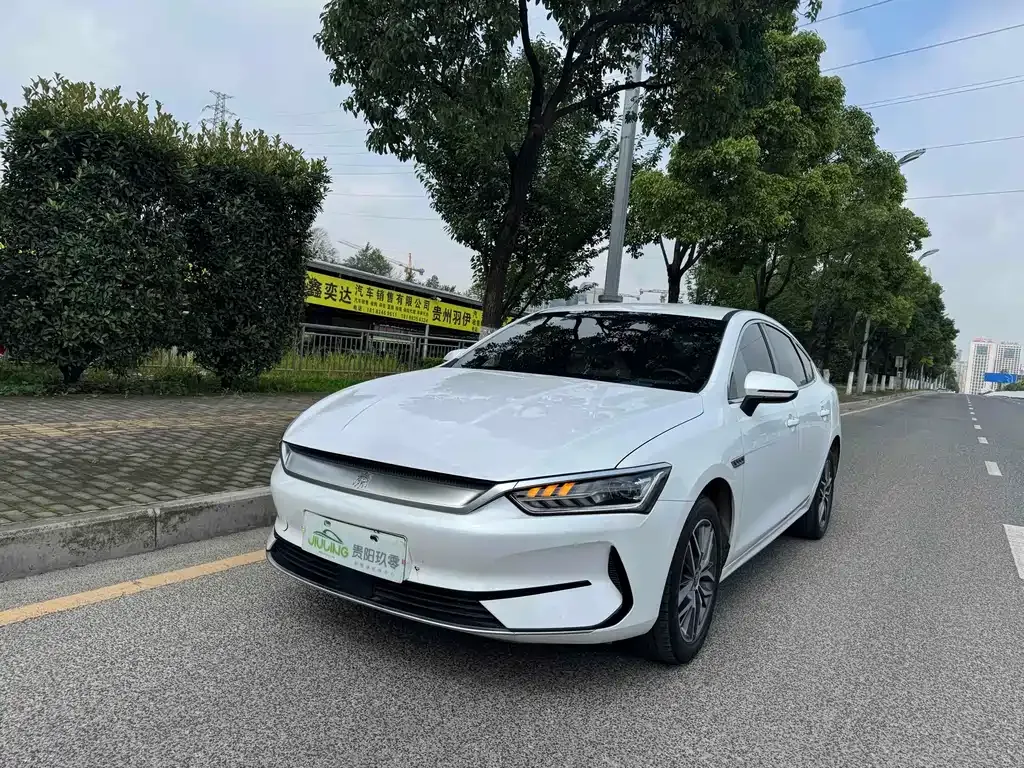 BYD Qin PLUS — фото 9