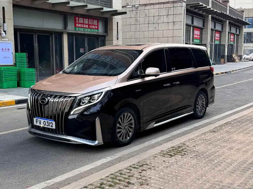 GAC Motor Trumpchi M8 — фото 1
