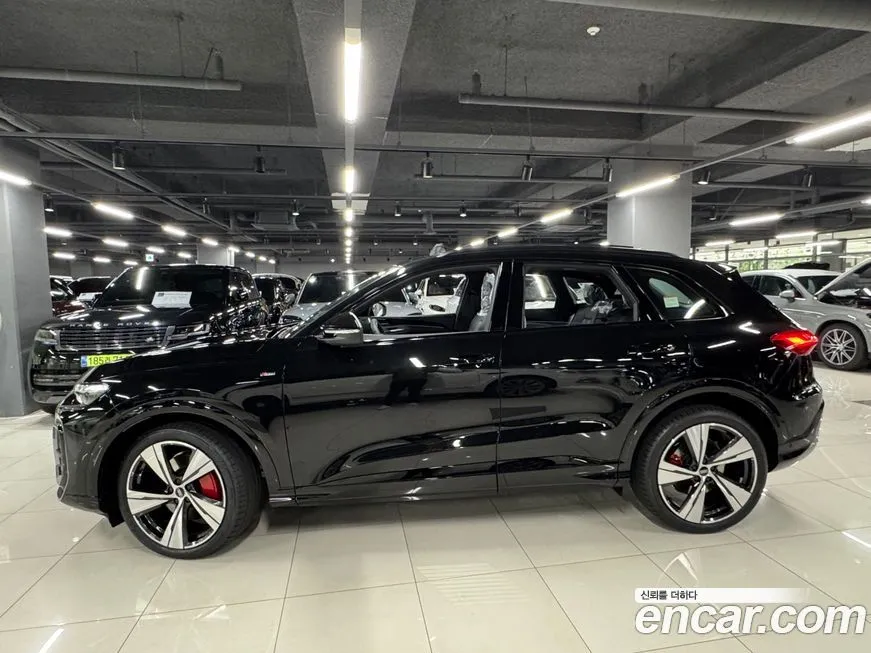 Audi Q5 2025 из KR, фото 9