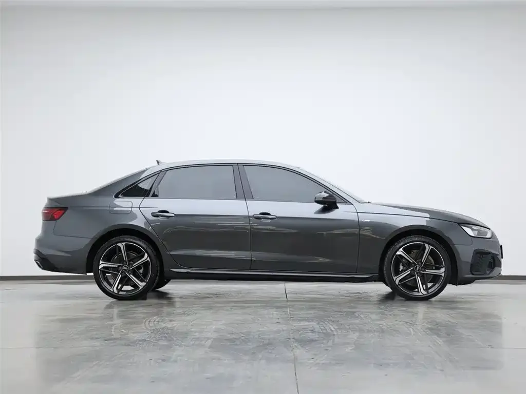 Audi A4L 2025 из CN, фото 5