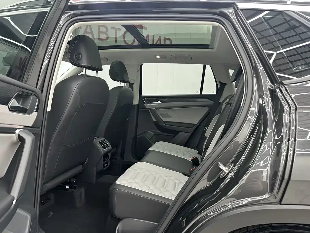 Volkswagen Tayron 2023 из CN, фото 3