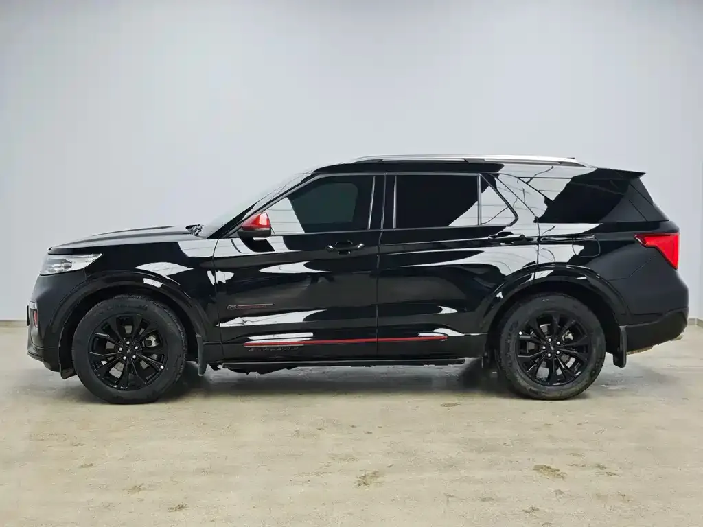 Ford Explorer 2022 из CN, фото 10