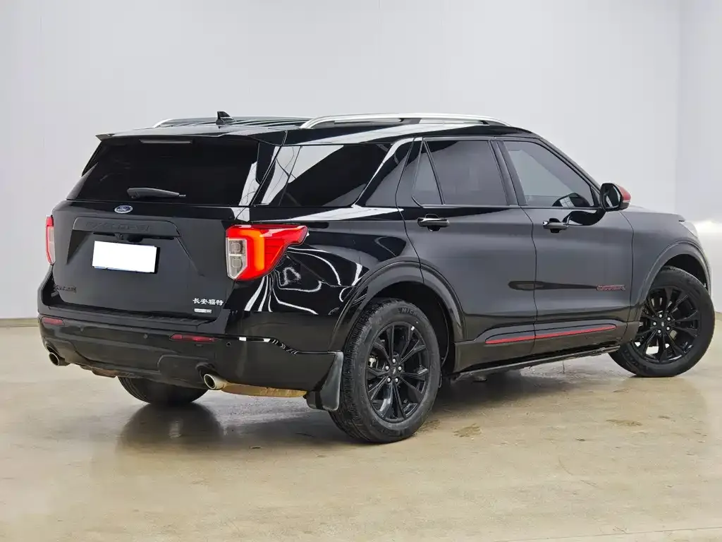Ford Explorer 2022 из CN, фото 6