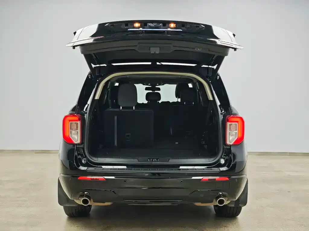 Ford Explorer 2022 из CN, фото 3