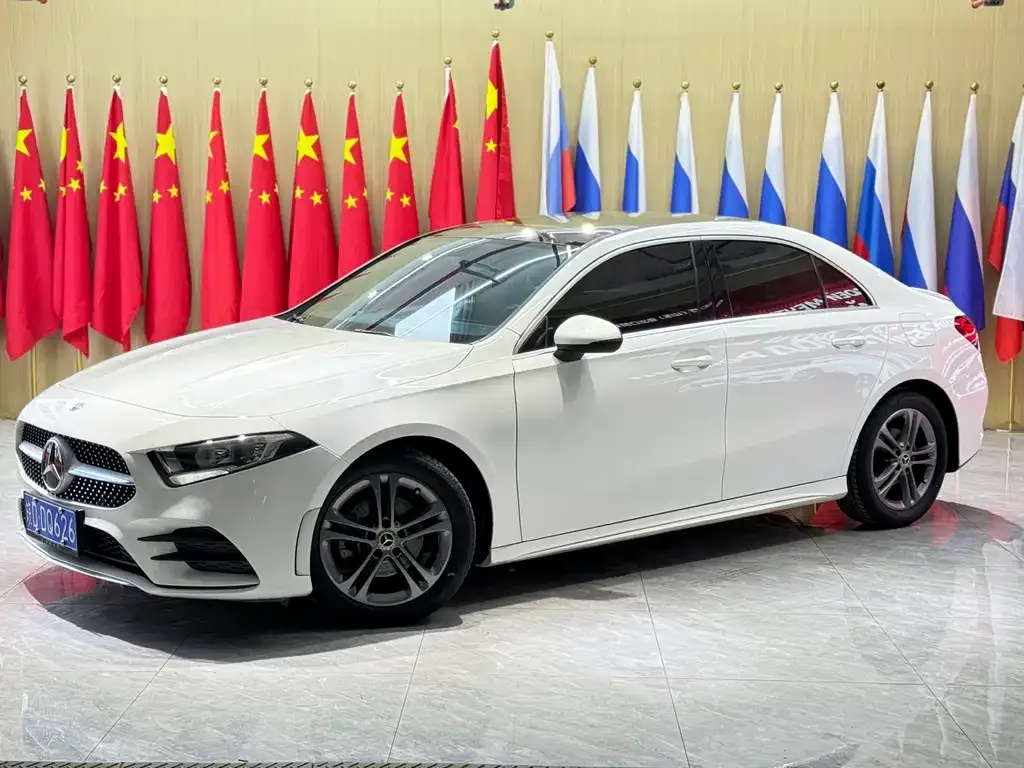 Mercedes-Benz A-Class — фото 1