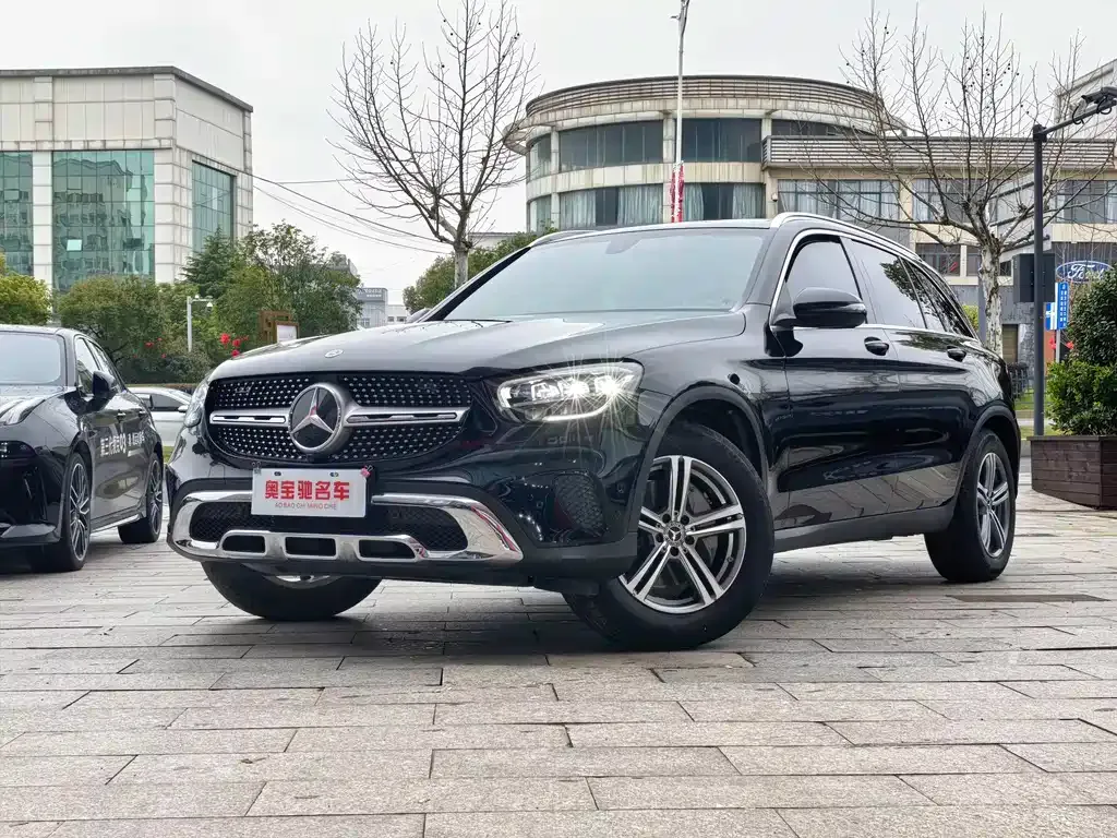 Mercedes-Benz GLC — фото 1