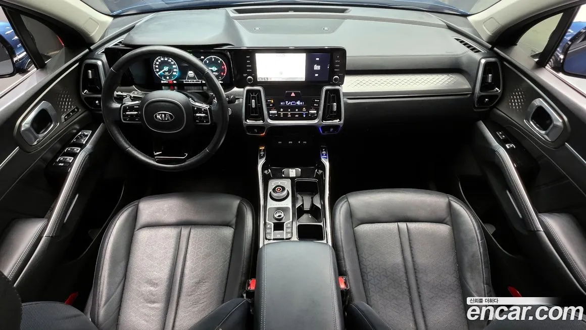 Kia Sorento — фото 10