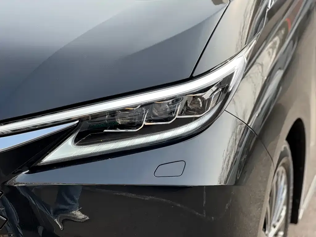 Lexus LM 2026 из CN, фото 9