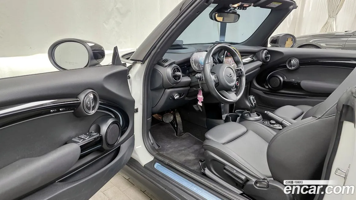 Mini Cooper Convertible — фото 10
