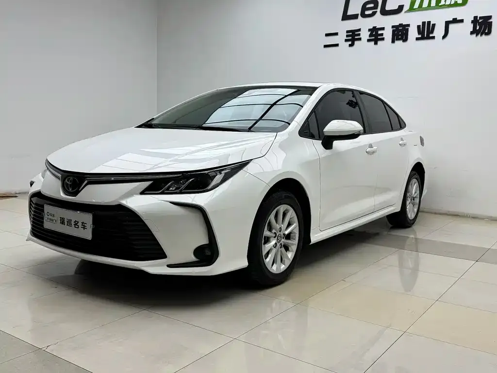 Toyota Corolla 2021 из CN, фото 1