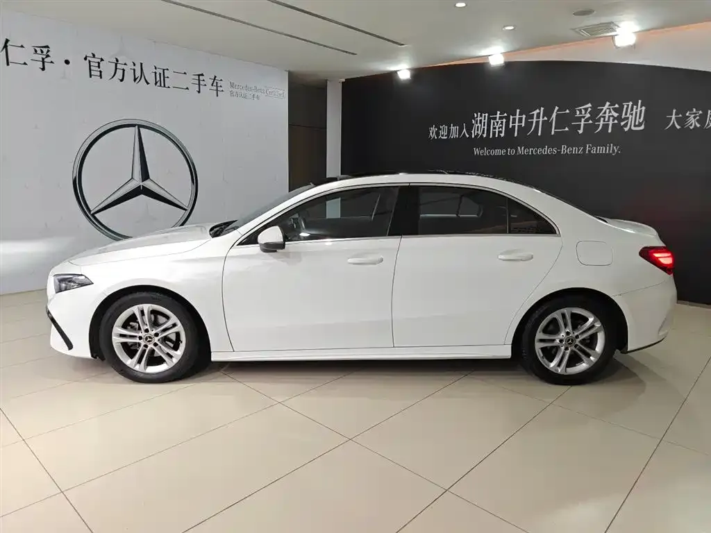 Mercedes-Benz A-Class 2024 из CN, фото 4