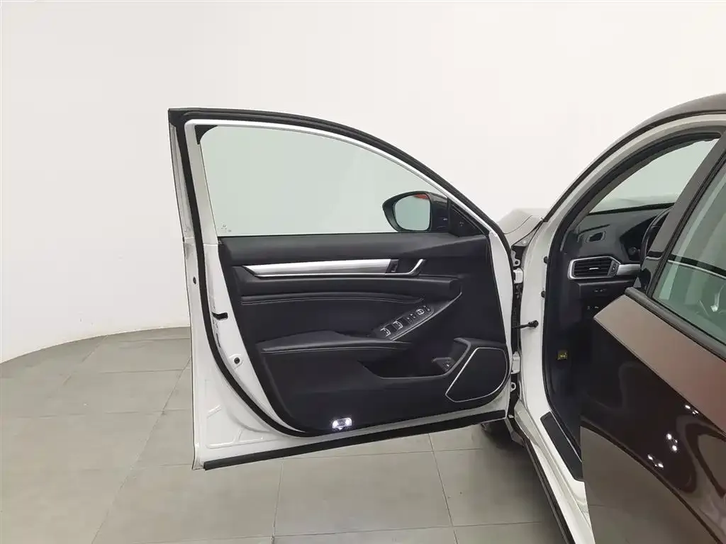 Honda Inspire 2021 из CN, фото 7