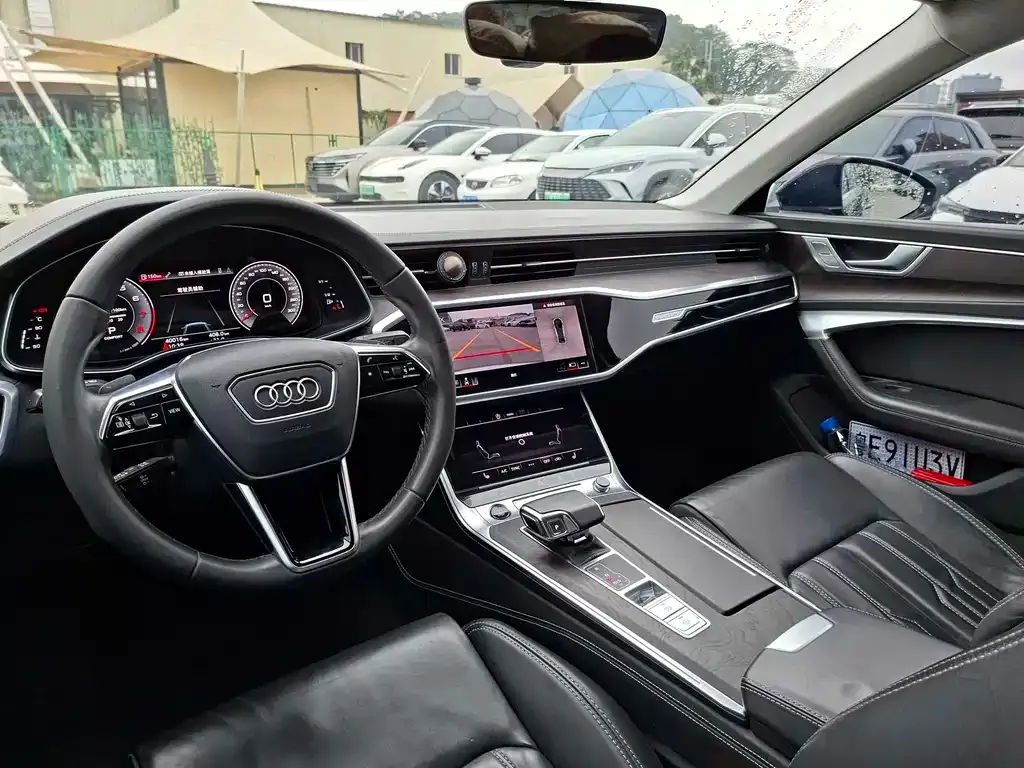 Audi A6L — фото 10