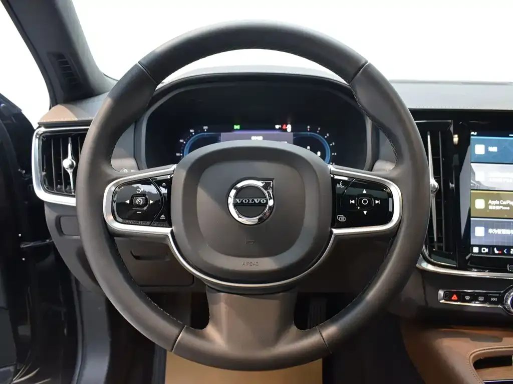 Volvo S90 — фото 7