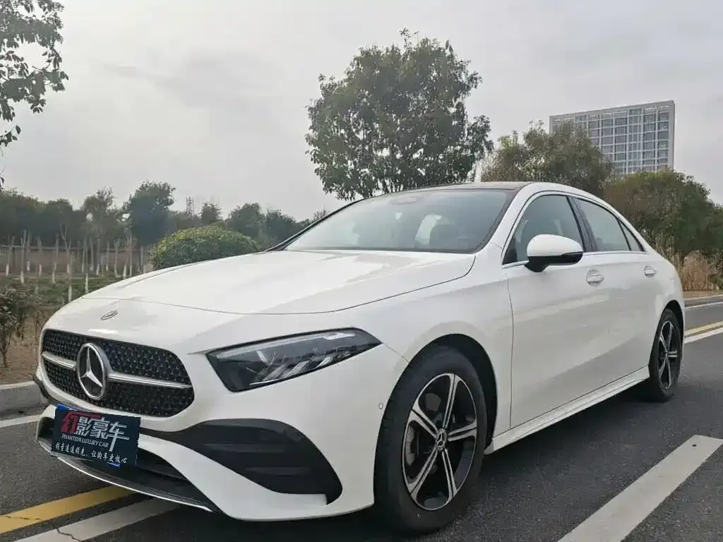 Mercedes-Benz A-Class 2023 из CN, фото 1