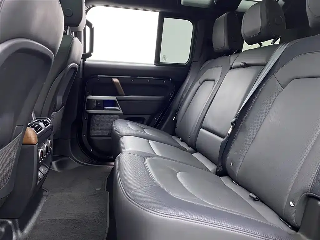 Land Rover Defender — фото 3