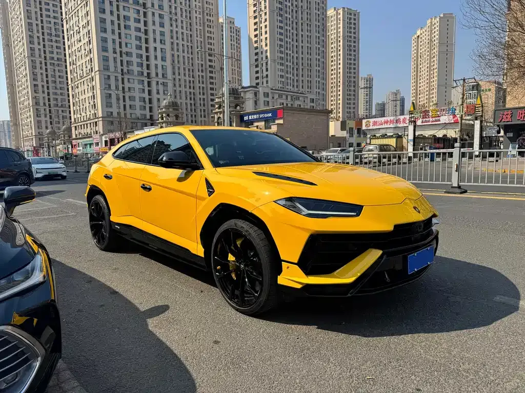 Lamborghini Urus