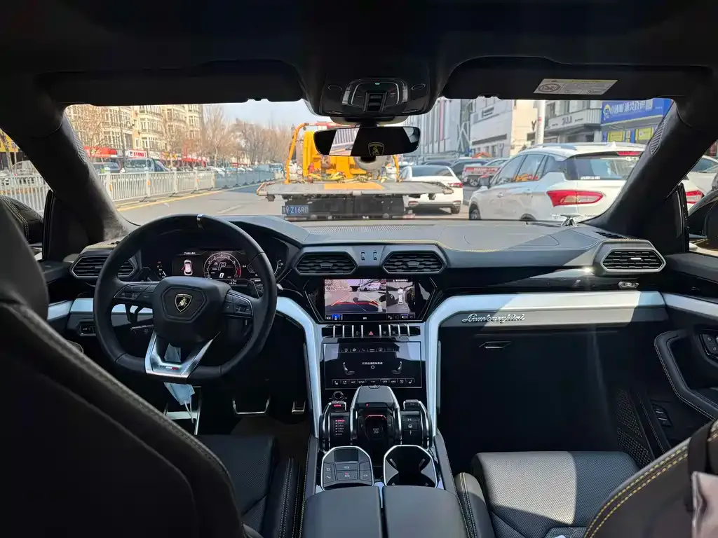 Lamborghini Urus 2024 из CN, фото 2