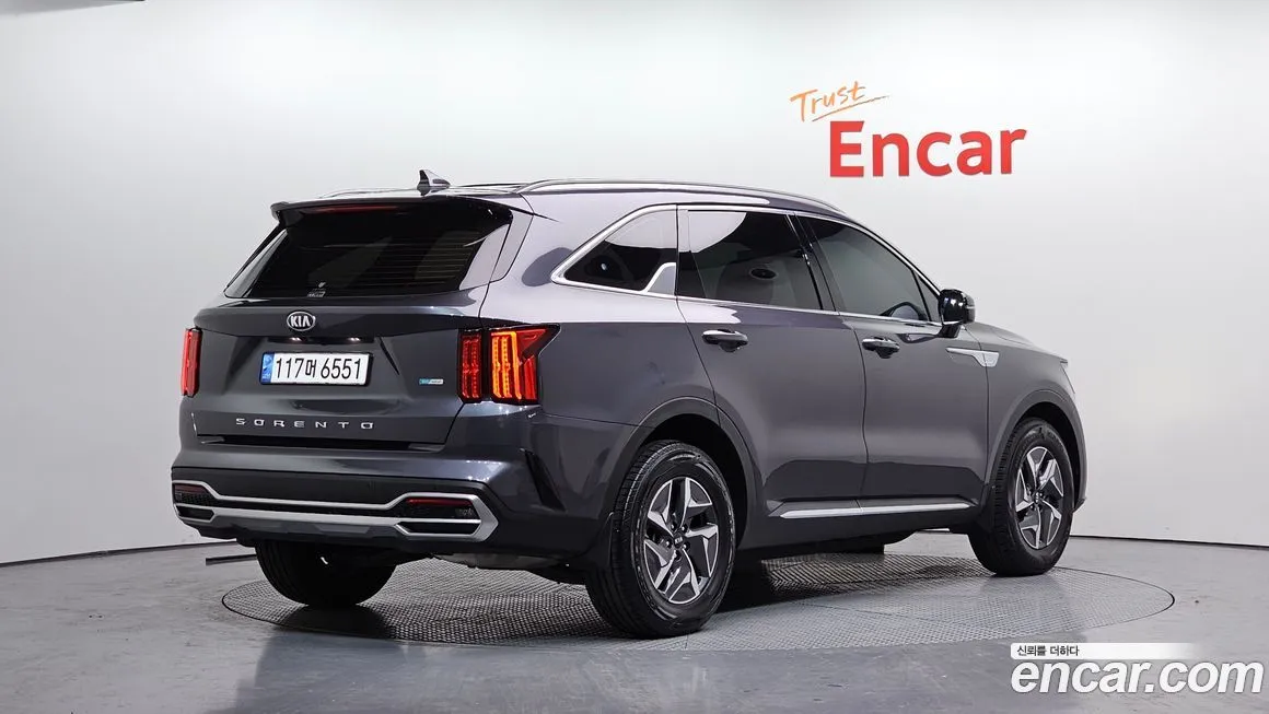 Kia Sorento — фото 6
