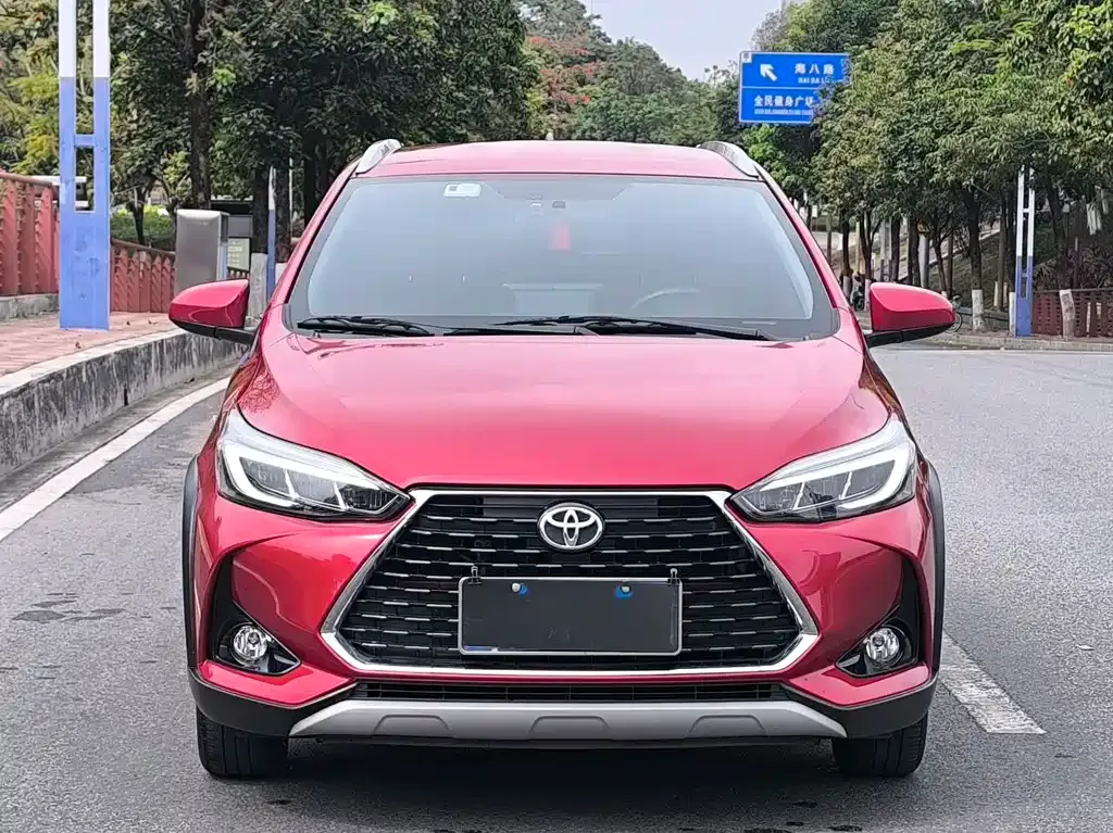Toyota Yaris L — фото 9