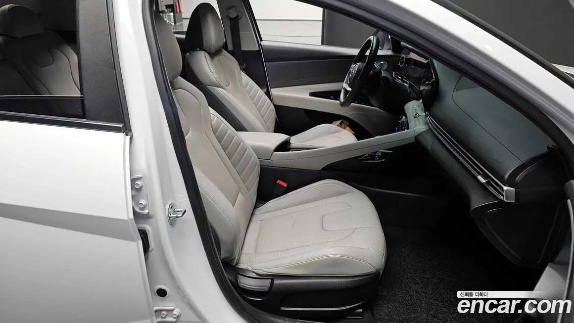 Hyundai AVANTE — фото 9