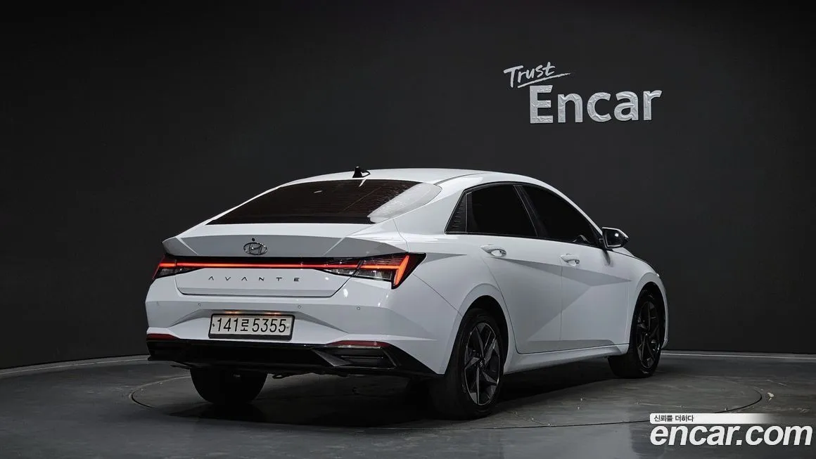 Hyundai AVANTE — фото 8