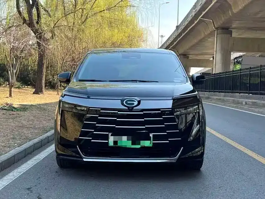 GAC Motor E8 Hybrid — фото 10