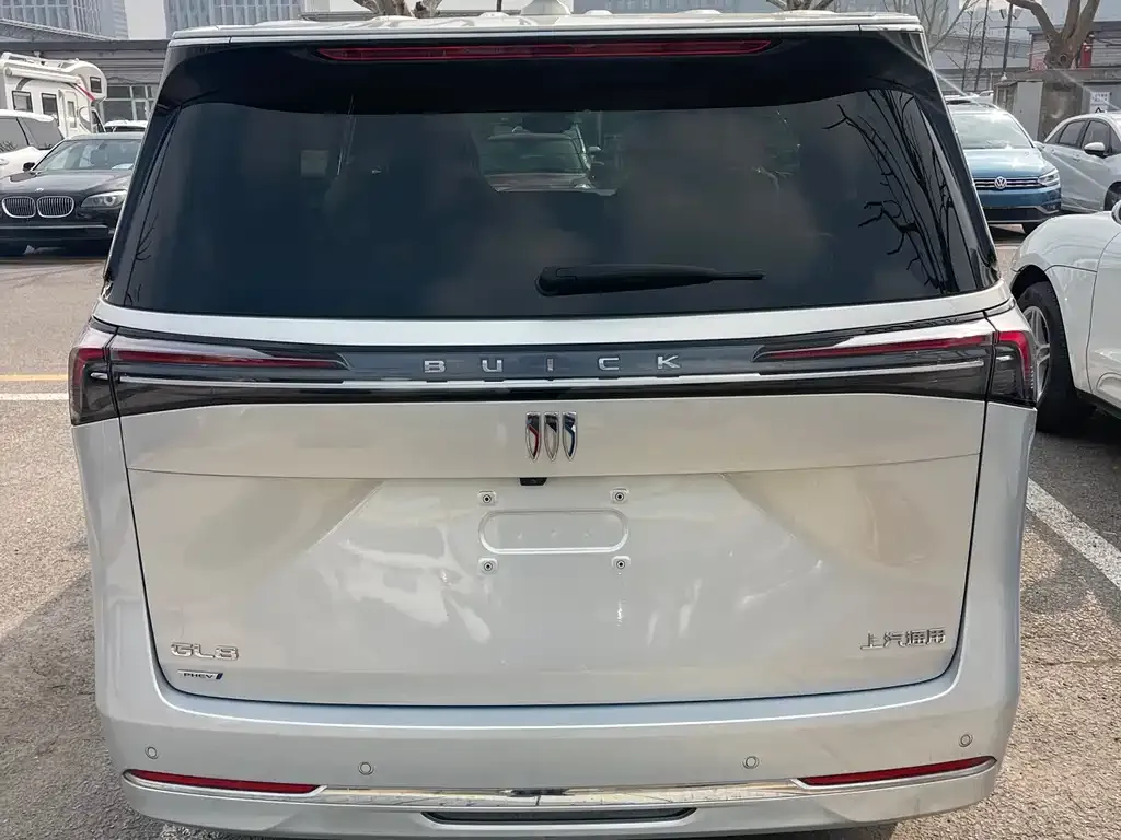 Buick GL8 Hybrid — фото 8