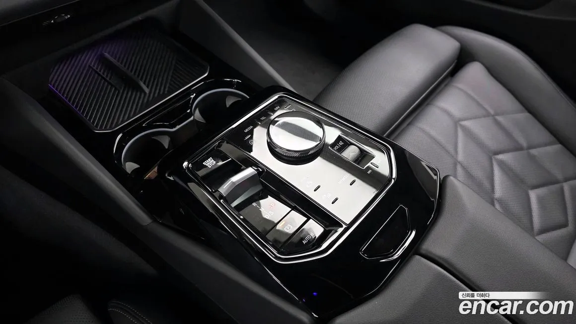 BMW 5-Series 2024 из KR, фото 7