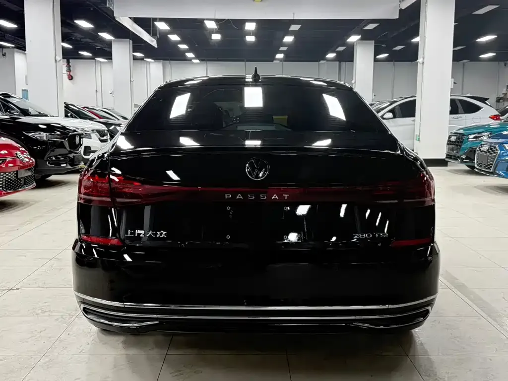 Volkswagen Passat — фото 2