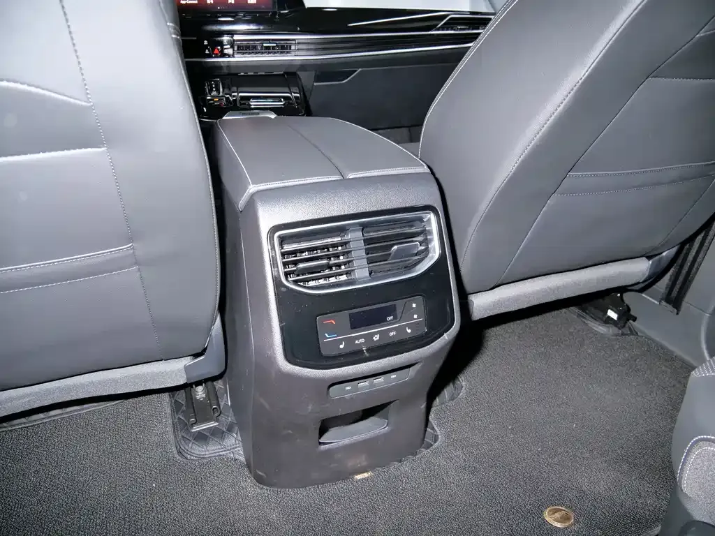 Volkswagen Talagon 2024 из CN, фото 9