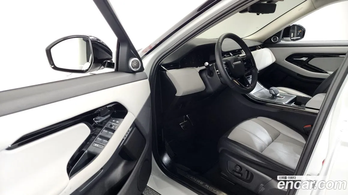 Land Rover Range Rover Evoque — фото 2
