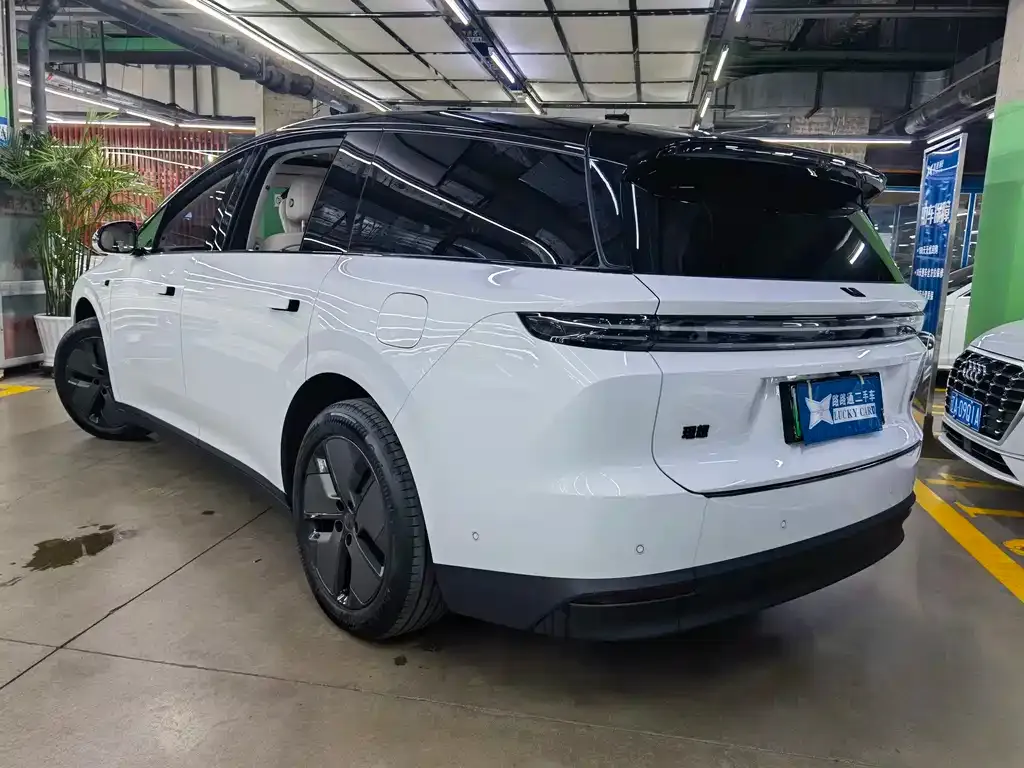 Li Auto i8 2025 из CN, фото 3