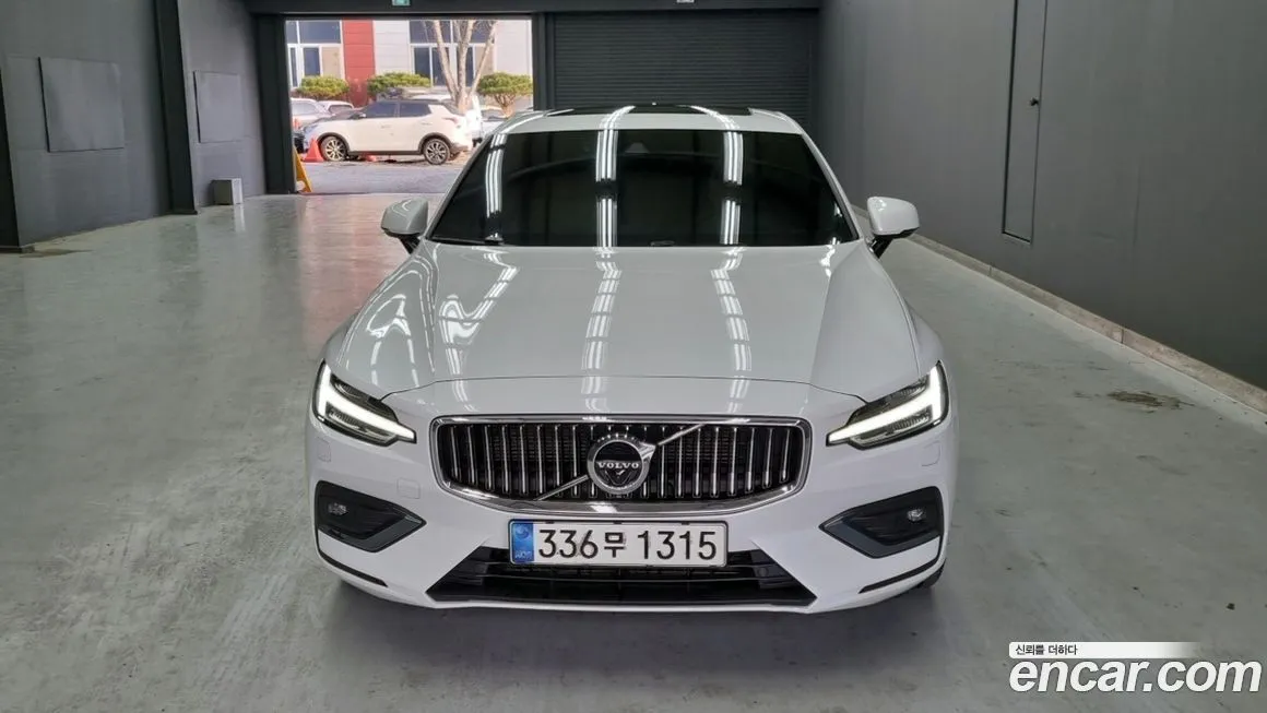 Volvo S60 2021 из KR, фото 5