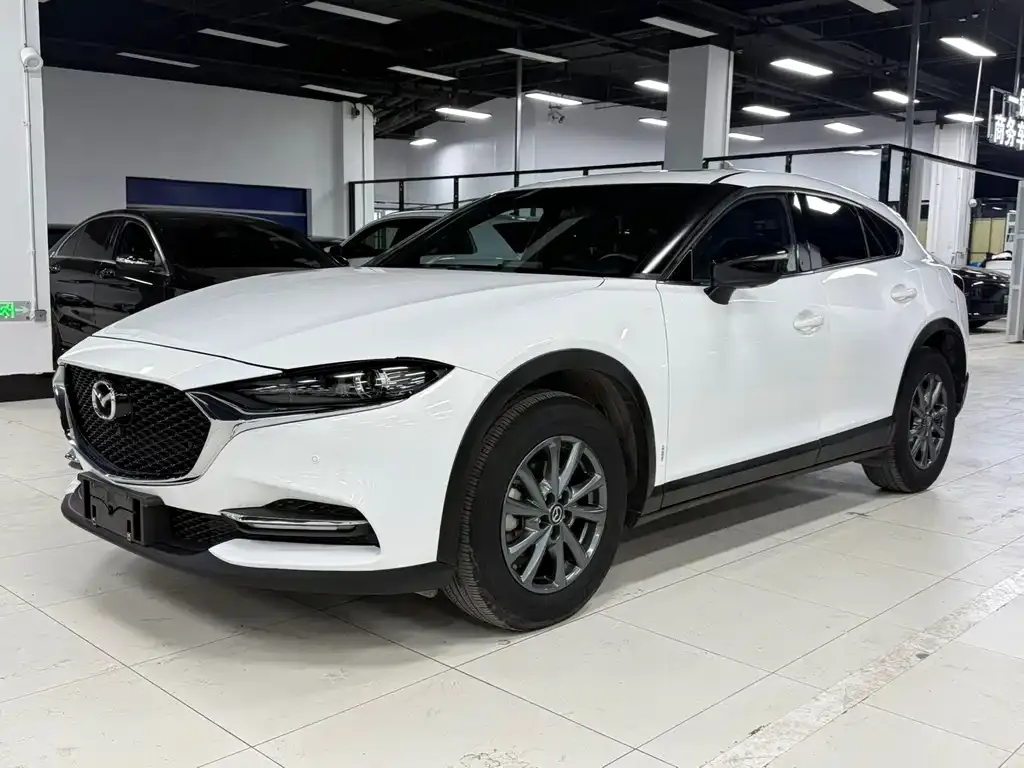 Mazda CX-4 — фото 1