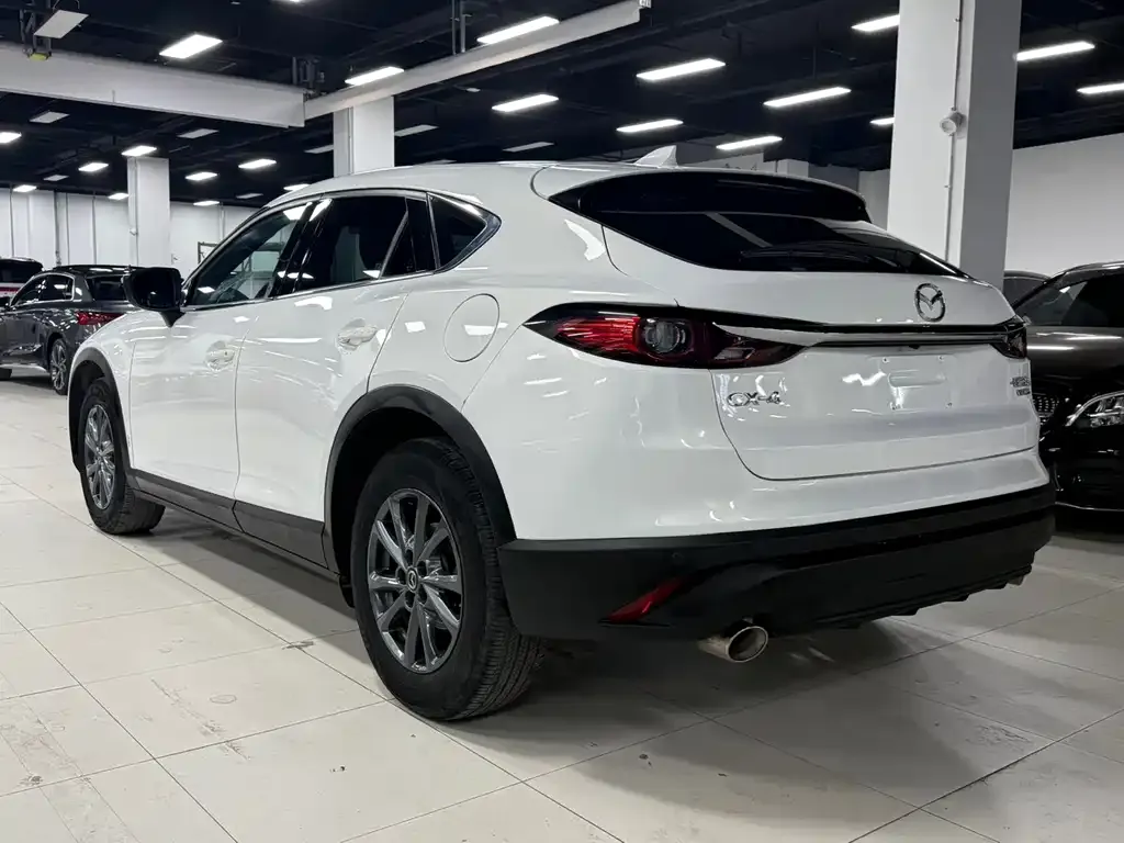 Mazda CX-4 — фото 2